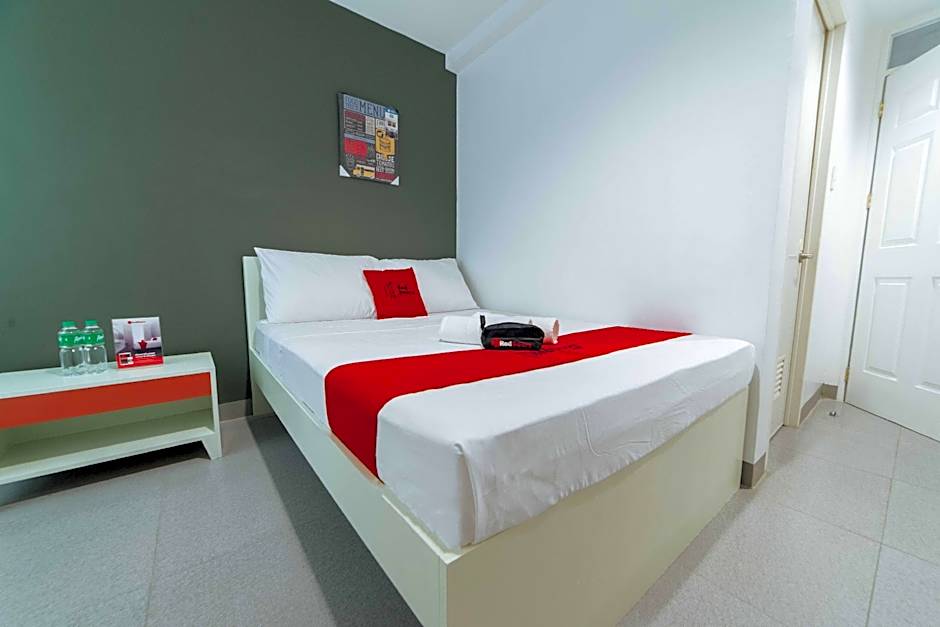 RedDoorz Plus @ Roxas Street Davao