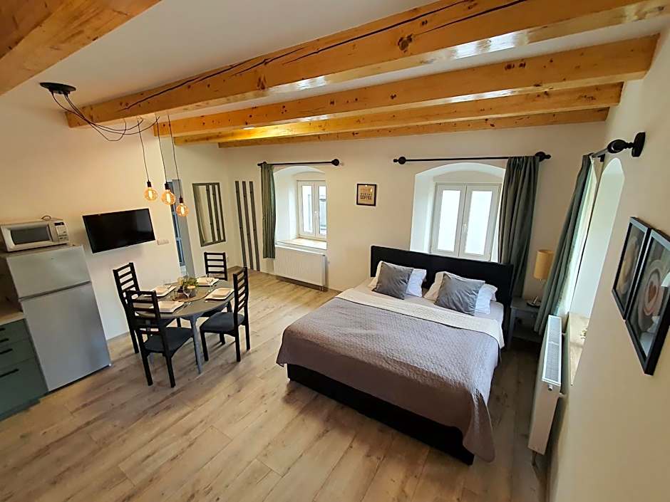 Apartmány ČERNÝ KOHOUT