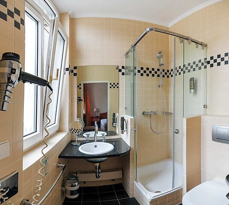 Celine Hotel