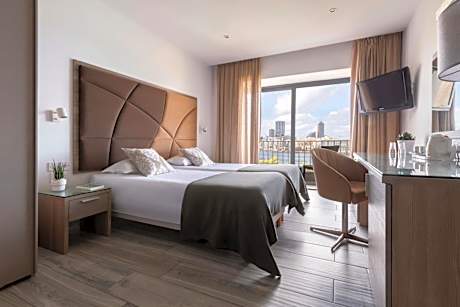 Superior Double or Twin Room with Sea Front