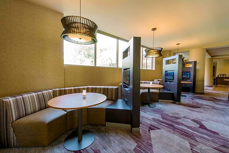 Courtyard by Marriott Nashua