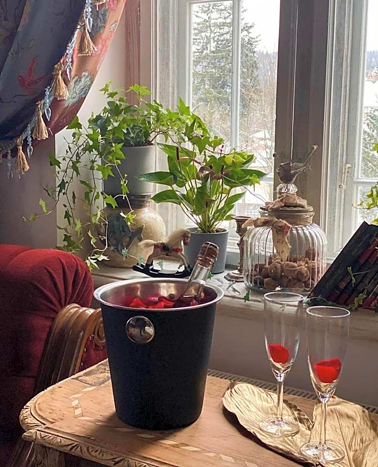 Royal Residence 1901