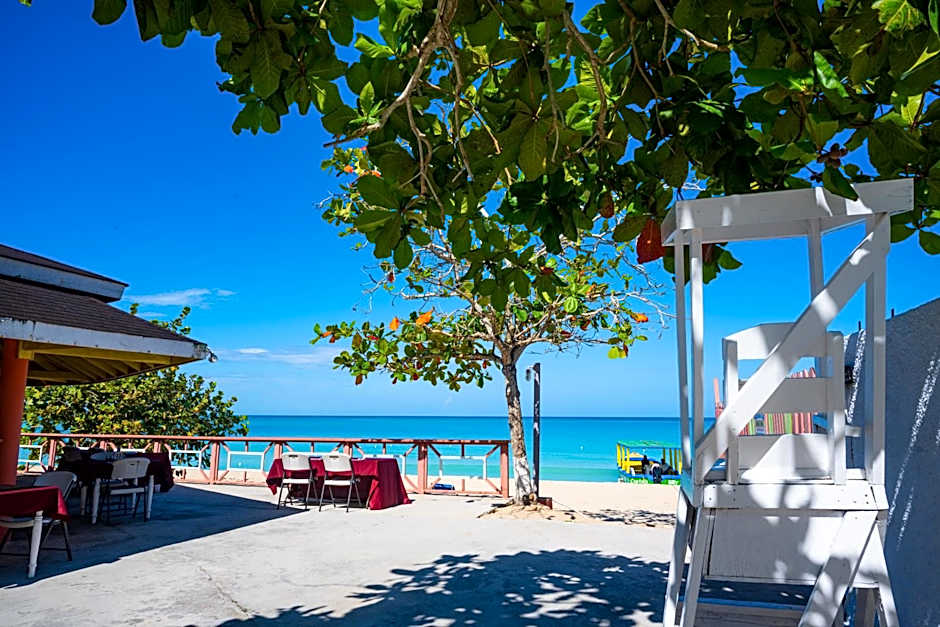 Shields Negril Villas