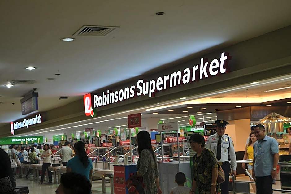 HORIZON 101 A4 near robinson mall Free POOL WIFI