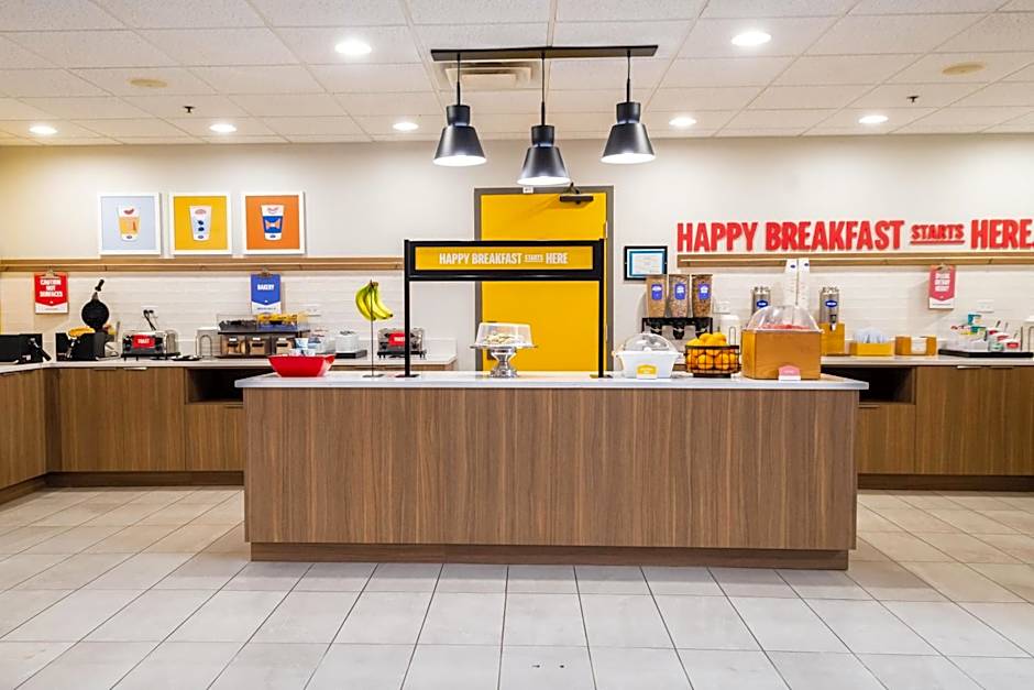 Hampton Inn & Suites Addison