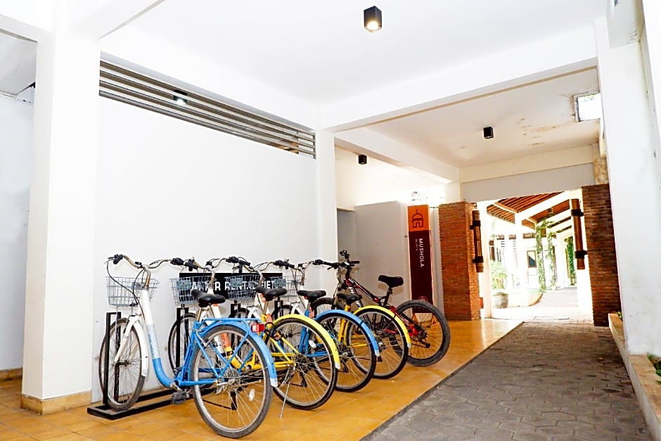 OYO 422 Achterhuis Residence