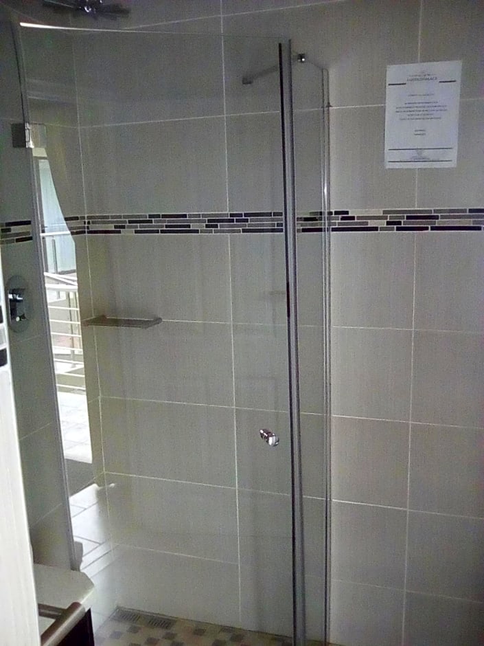 Lucolo Palace B&B - Mthatha