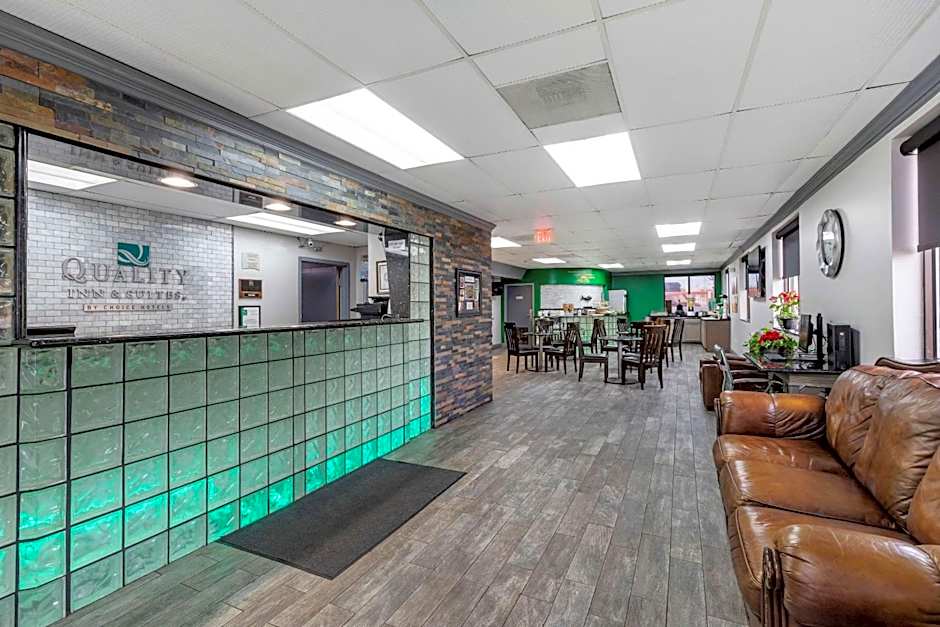 Quality Inn & Suites Ft. Jackson Maingate