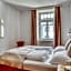 Romantik Residenz (Ferienwohnungen Hotel Im Weissen Rössl) - Dependance