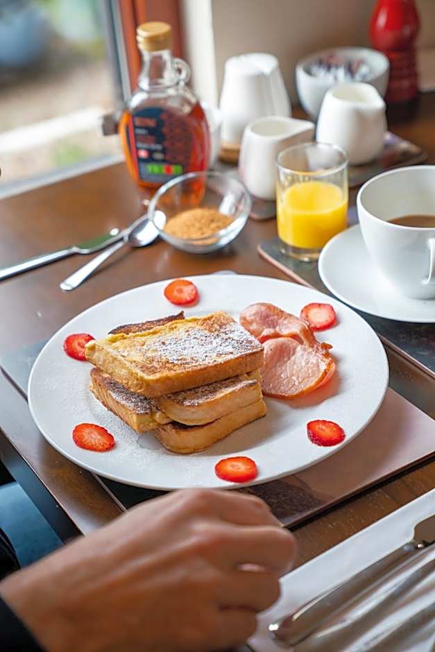 Eriskay B&B and Aviemore Glamping