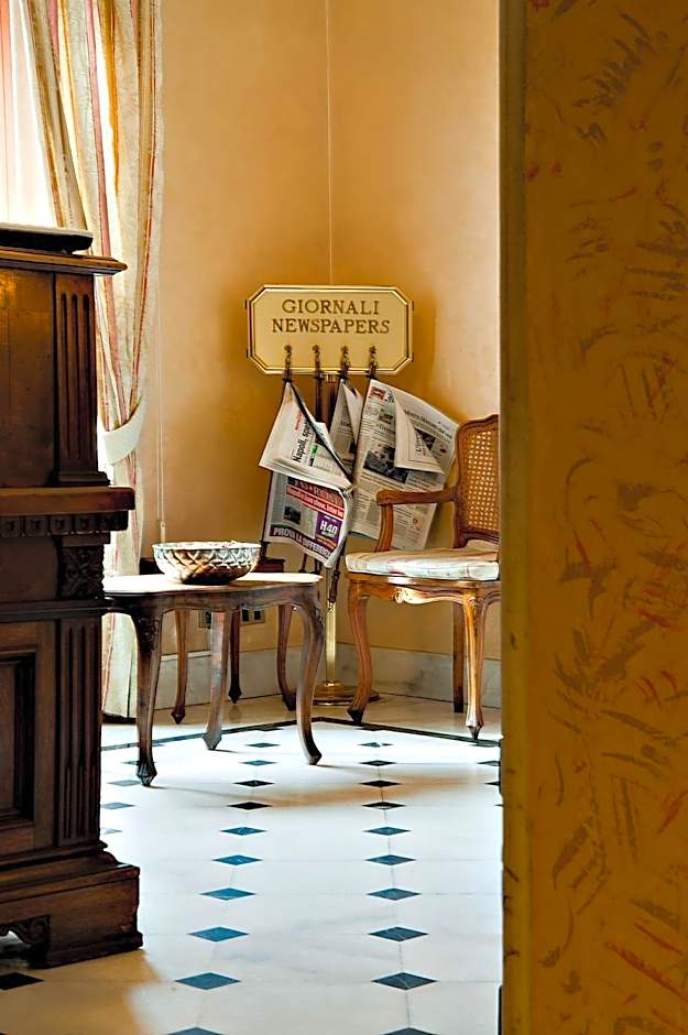 Hotel Arco Di Travertino