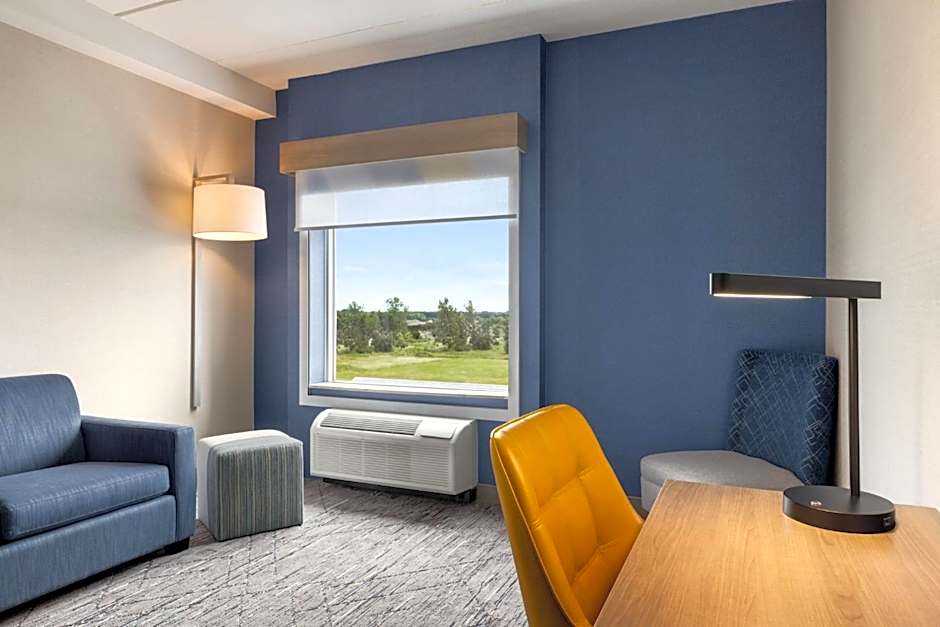 Holiday Inn Express - Strathroy By IHG