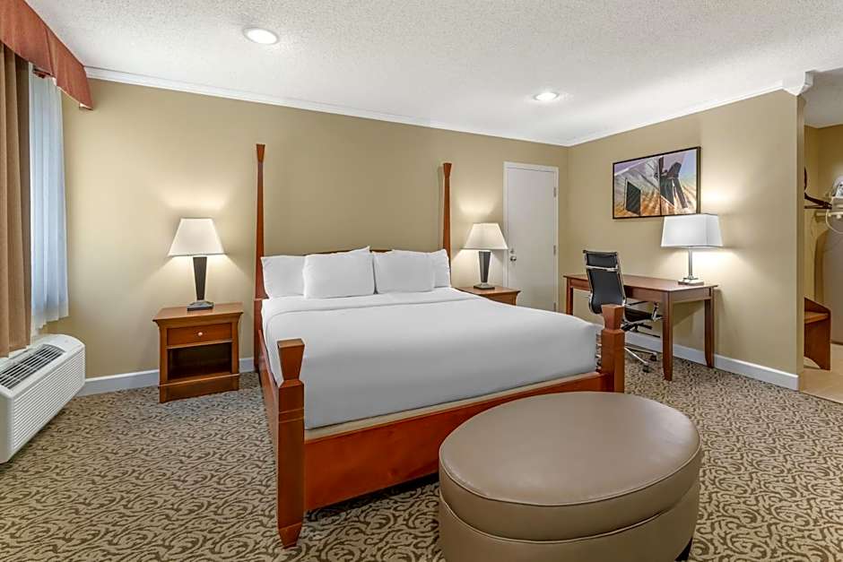 Best Western Plus Wooster Hotel & Conference Center