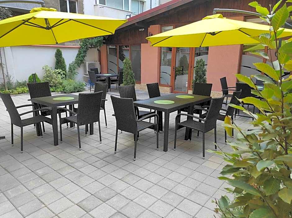 Hotel House K21 – Sofia, PA