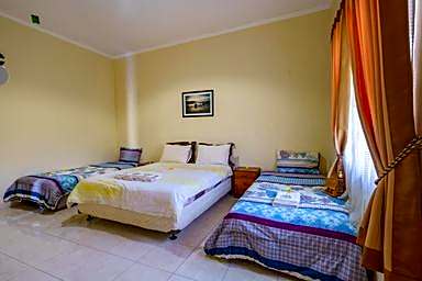 Whiterose Guesthouse