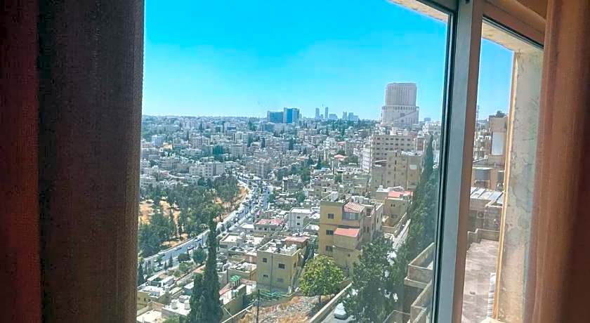 Zaina Plaza Hotel