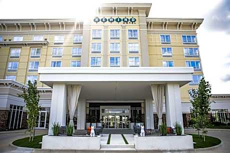 The Rewind West Des Moines, Tapestry Collection by Hilton