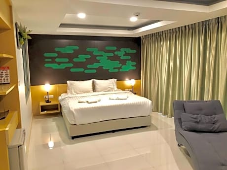 Superior with Bathtub