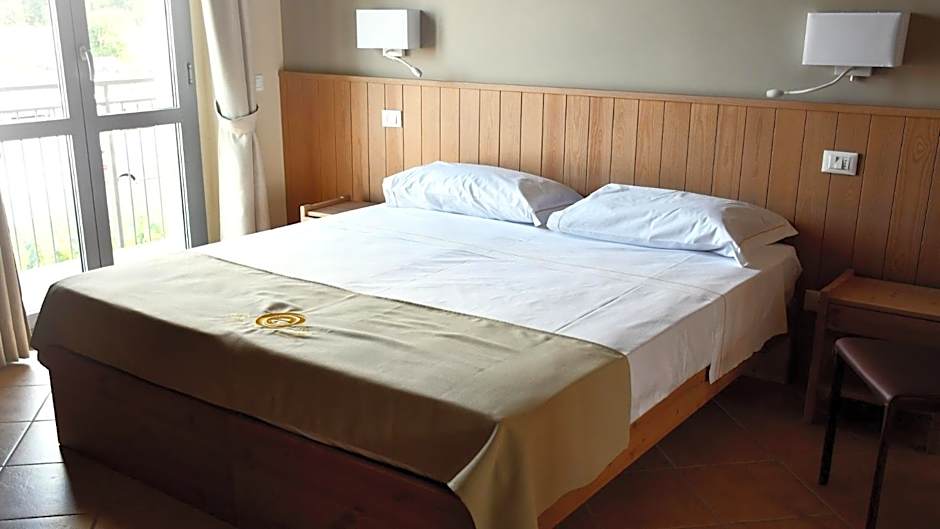 Eco Rooms & Apartments