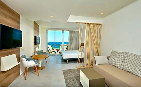 The Loft with Sea View