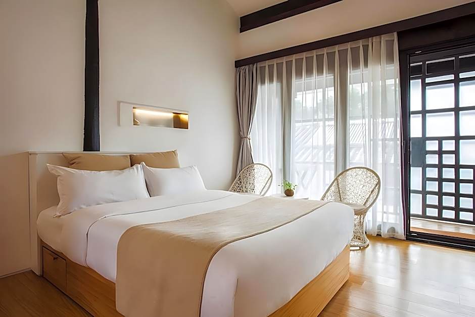 The Bivou Lijiang Hotel