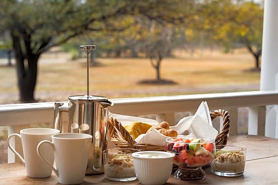 The Carriages Boutique Hotel and Vineyard