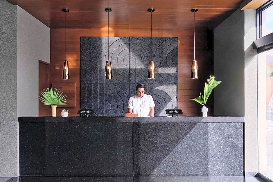 MARQUEE Playa Hotel