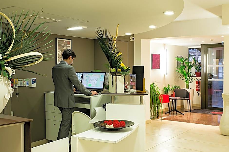Hotel Le Pere Leon