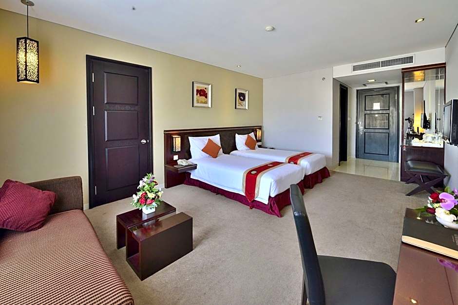 Gino Feruci Kebon Jati Bandung