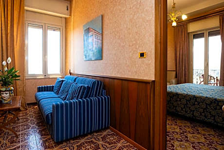 Junior Suite with Sea View