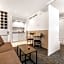 Acacia Suite