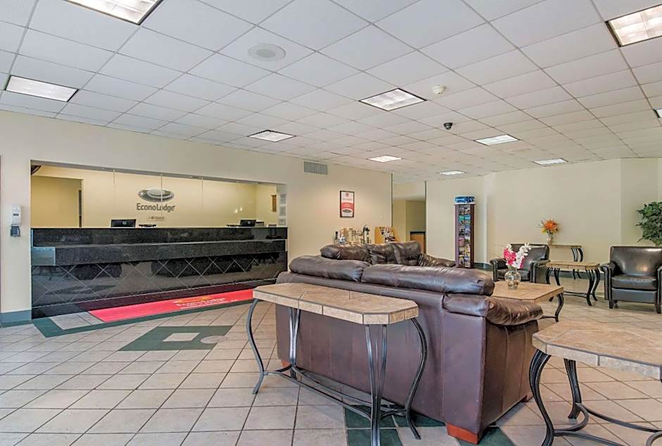 Econo Lodge Inn & Suites Chambersburg Central