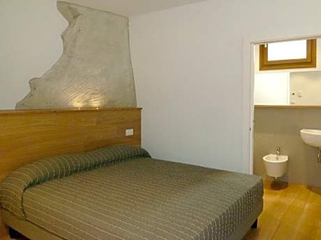 Studio Apartment with Balcony