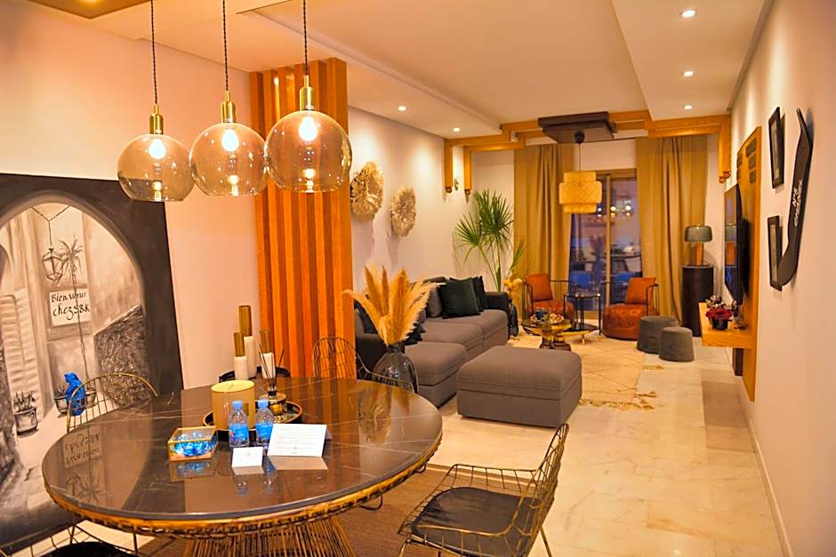 Appartement de prestige climatisé à l'hivernage 400m de la Gare