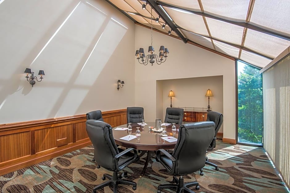 Crowne Plaza Knoxville Downtown University by IHG