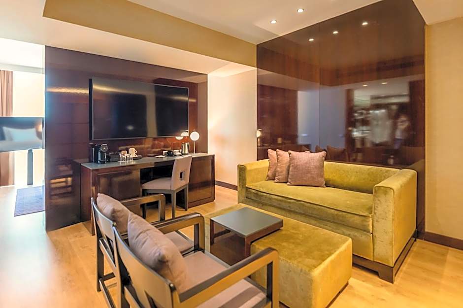 Hyatt Regency Barcelona Tower