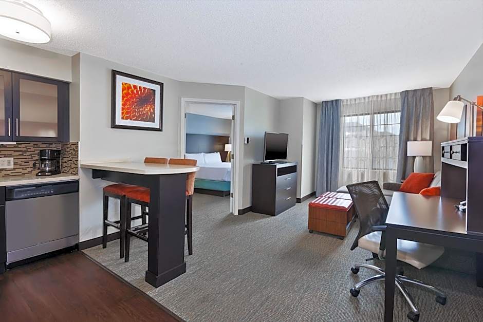 Staybridge Suites Detroit-Utica By IHG