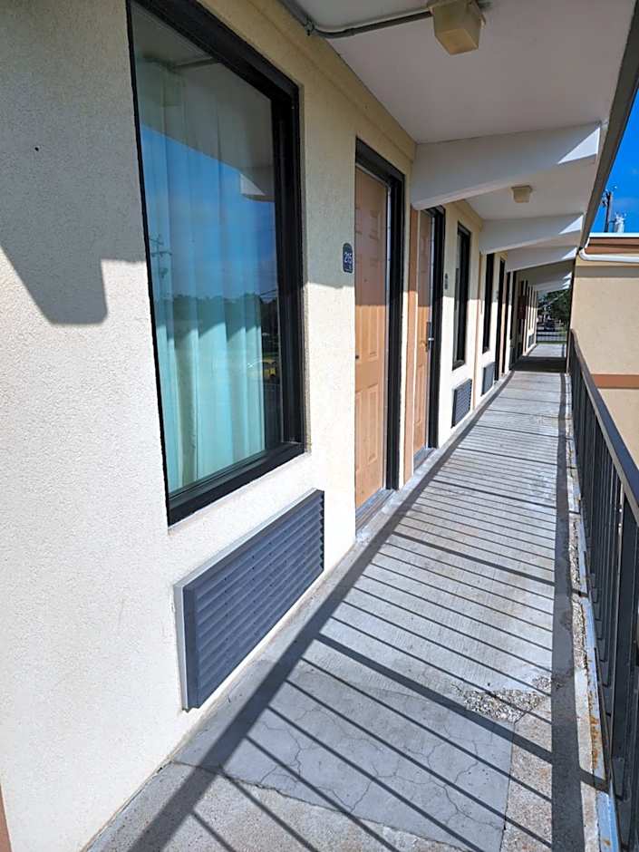 Drakes Creek Inn - formerly The Relax Inn