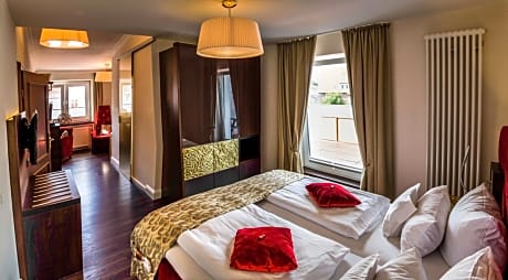 Grand Double Room with Balcony