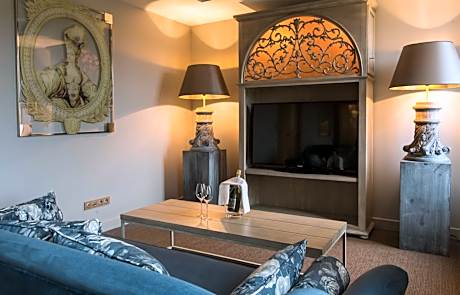 One-Bedroom Suite Rymska