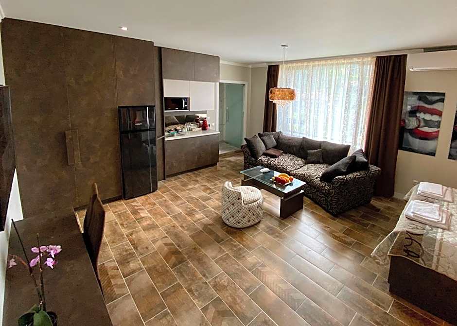 Luxury Apartments Ivon