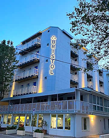Hotel Bristol - a 30 mt dalla spiaggia