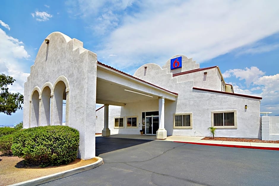 Motel 6 Benson, AZ