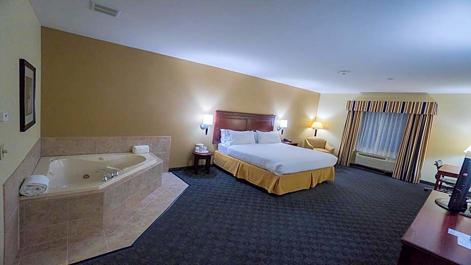 Holiday Inn Express Hotel & Suites Pampa By IHG