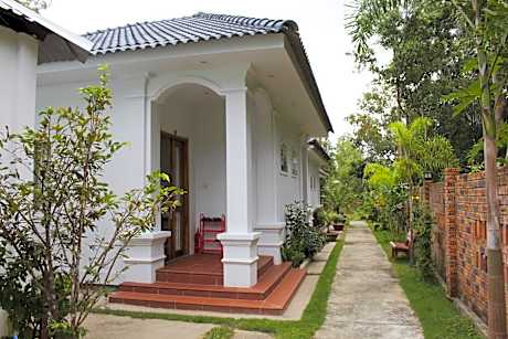 Triple - 1 Double + 1 Single Bed