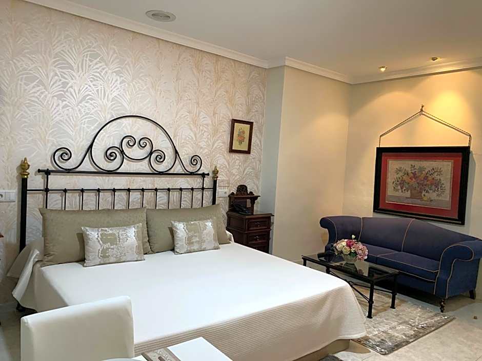 Photo 1 of 5 of Suite