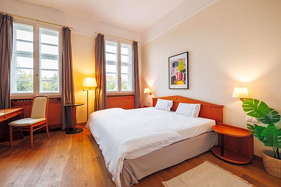 Celine Hotel