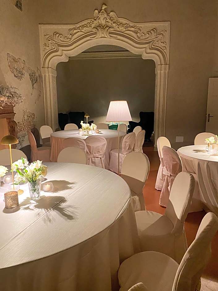 Cà Uberti Palace Hotel, MantegnaHotels