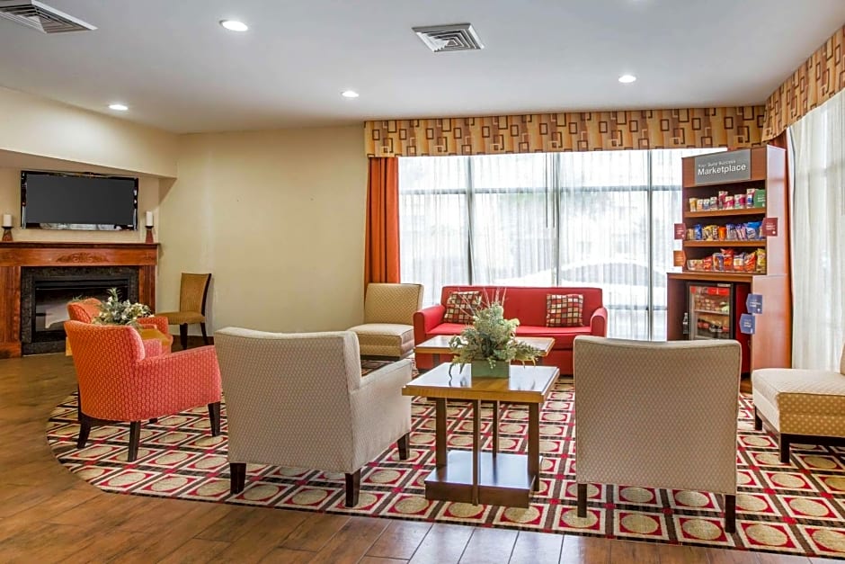 Comfort Suites Golden Isles Gateway