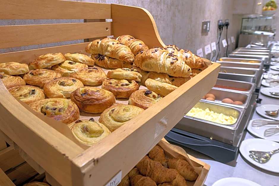 Hyde Park International